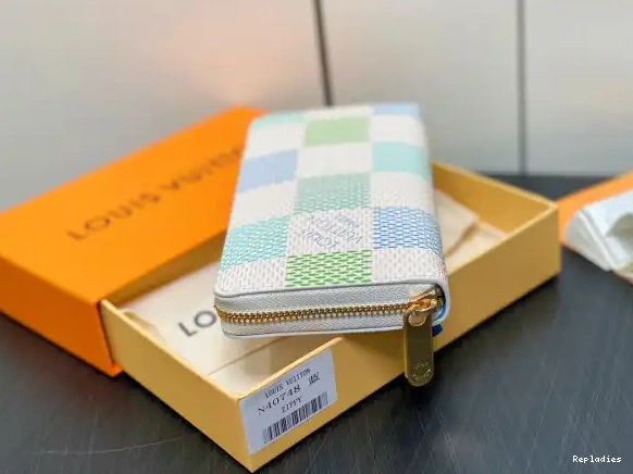 Repladies LOUIS VUITTON cm ZIPPY WALLET-19.5*10.5*2.5 0702